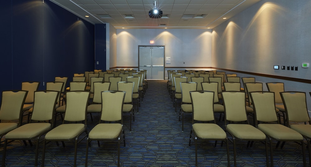 Holiday Inn Express Eugene Springfield by IHG - photo 41