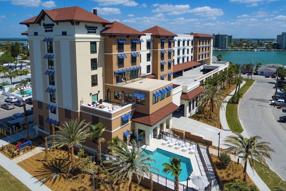 Fairfield Inn & Suites by Marriott Clearwater Beach - photo 27