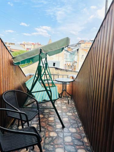 Beautiful Apartment on Atoneli
