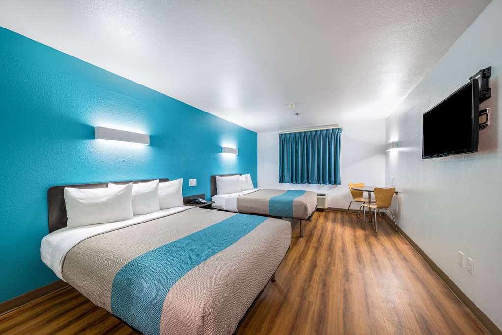 Motel 6 Decatur TX - photo 8