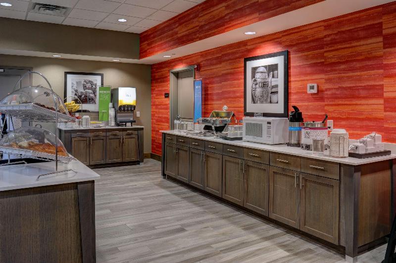 Hampton Inn & Suites Ardmore - photo 67