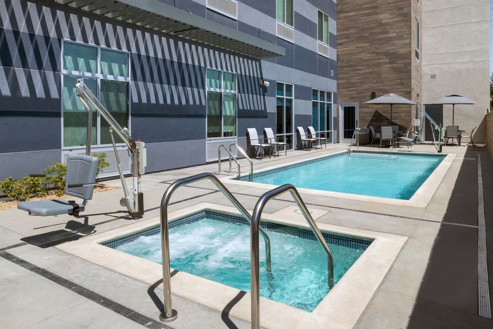 Fairfield by Marriott Inn & Suites Victorville - photo 18