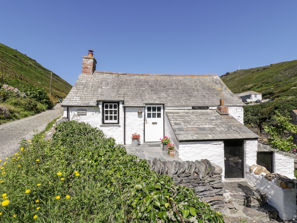 Harbour Cottage — 5-Star Luxury Hotel in None, United Kingdom