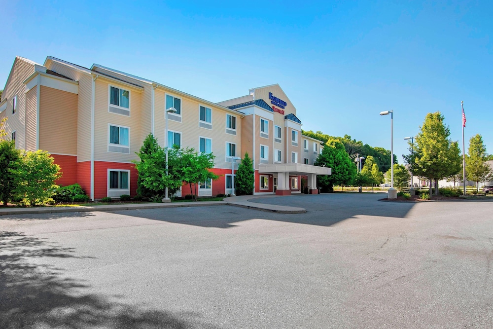 Fairfield Inn & Suites by Marriott Hooksett - featured photo