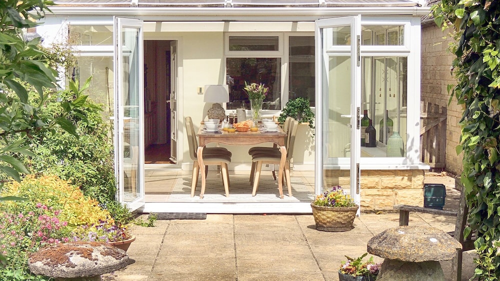 Ivy Cottage — 4-Star Luxury Hotel in Bourton On The Water, United Kingdom