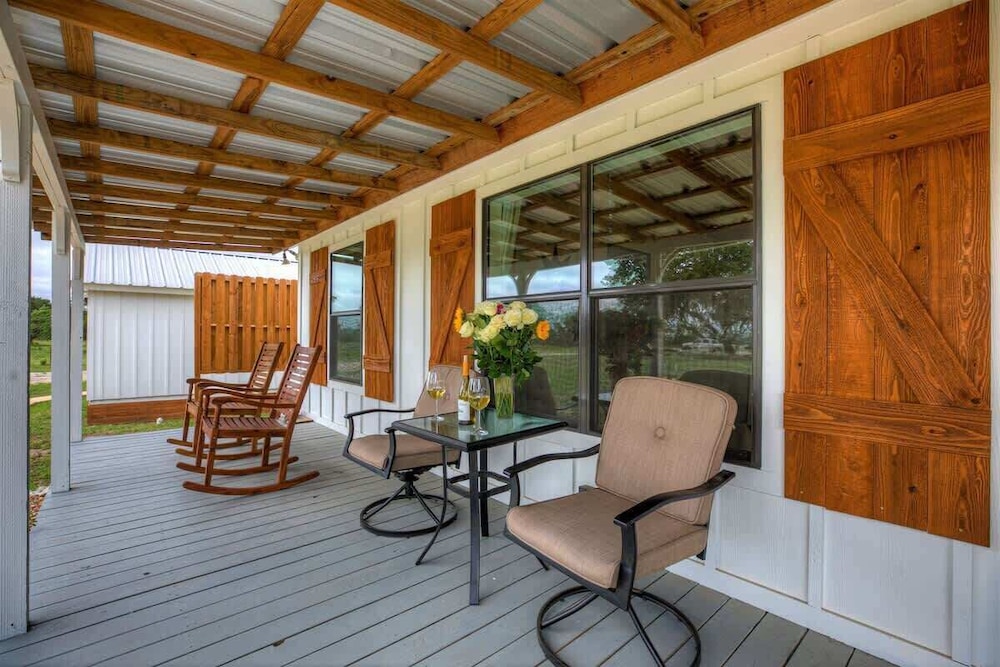 3 Acres of Luxury and Views in Fred Wine Country - photo 29