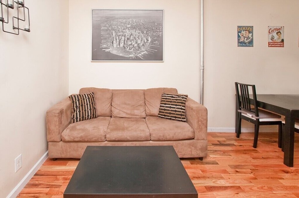 Upscale Newly Renovated 2 BR on Midtown East New York - photo 20