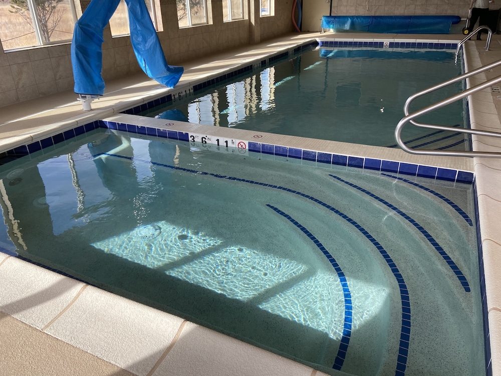 Holiday Inn Express & Suites Silt Rifle by IHG - photo 51