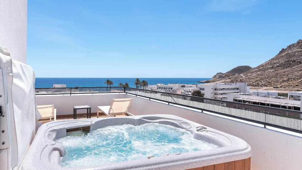 Hotel Calachica Cabodegata — hotel in Nijar