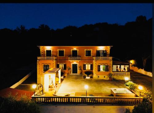 Gio Country House — 4-Star Luxury Hotel in Nicosia, Italy