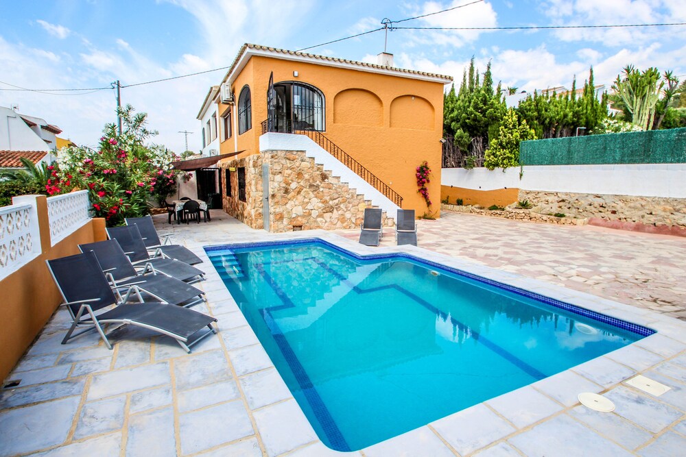 Basetes holiday home with private swimming pool in Calpe — 4-Star Luxury Hotel in Calp, Spain