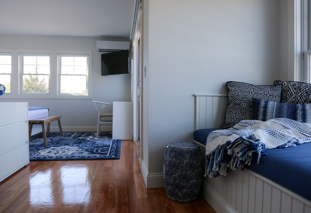 The Sea Breeze Inn - photo 16