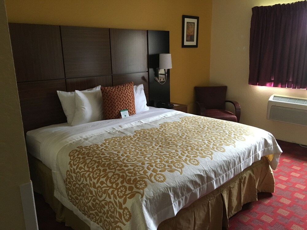 Days Inn Leominster Fitchburg Area - photo 10