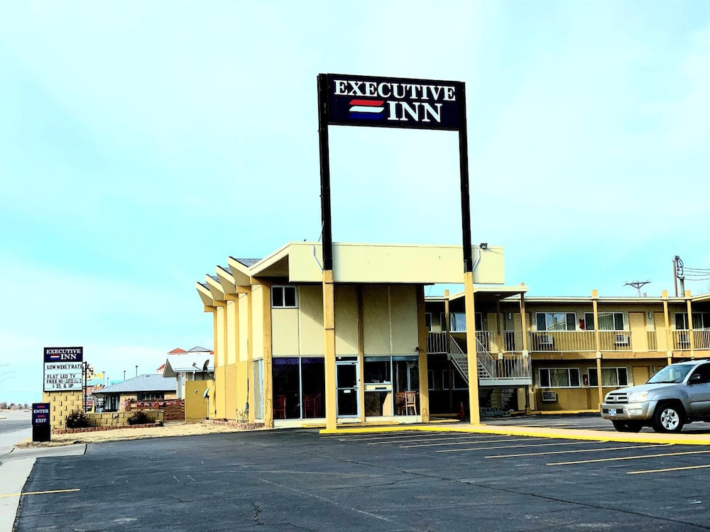 Executive Inn - carbon neutral hotel in Dodge City