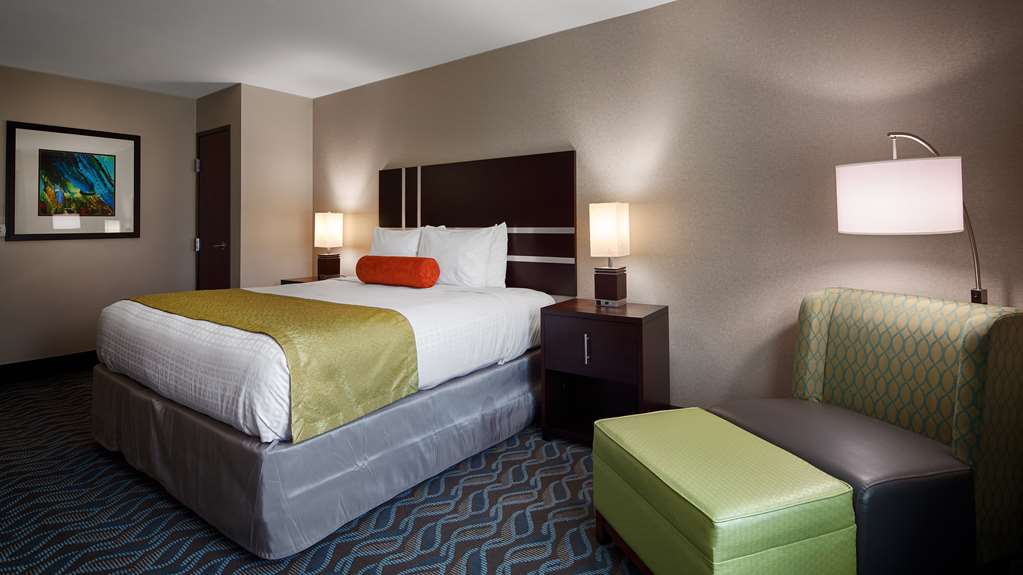 Best Western Plus Hardeeville Inn & Suites - photo 15