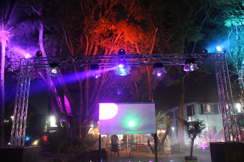 Hoosville Hostel - photo 2