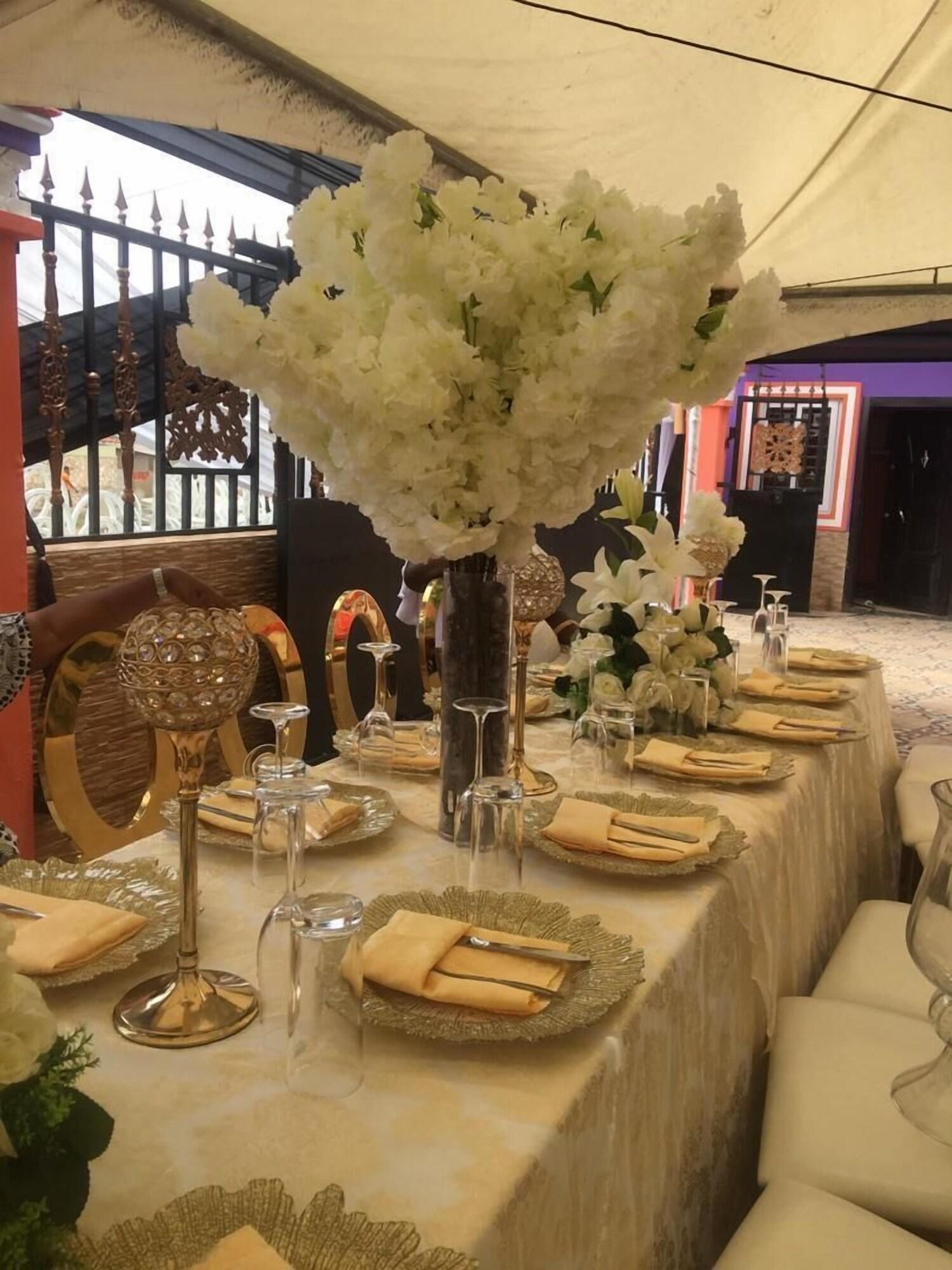 Golden Simcha Hotel - carbon neutral hotel in Accra