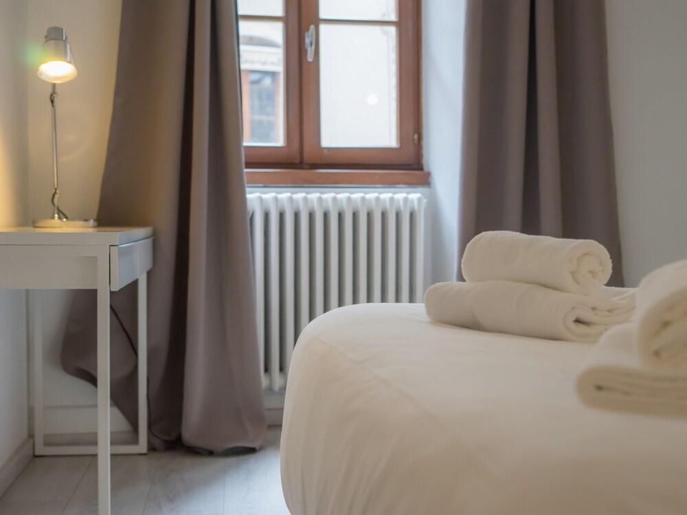 Le Thiou T2 Coeur de la Vielle Ville in Annecy, France