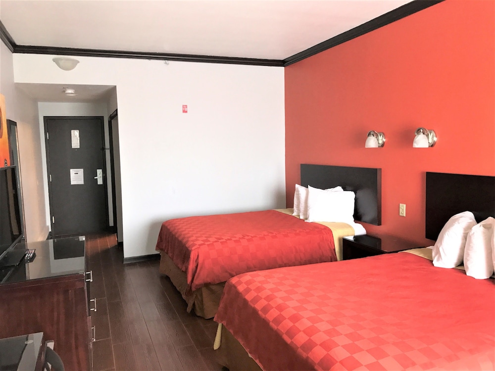 Blue Bay Inn & Suites - photo 11