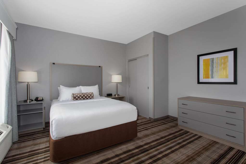 Hawthorn Suites By Wyndham Loveland - photo 11