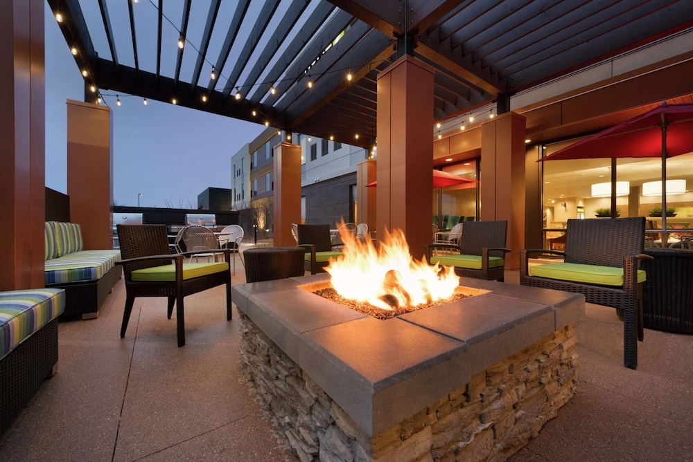 Home2 Suites by Hilton Milwaukee Airport - photo 26