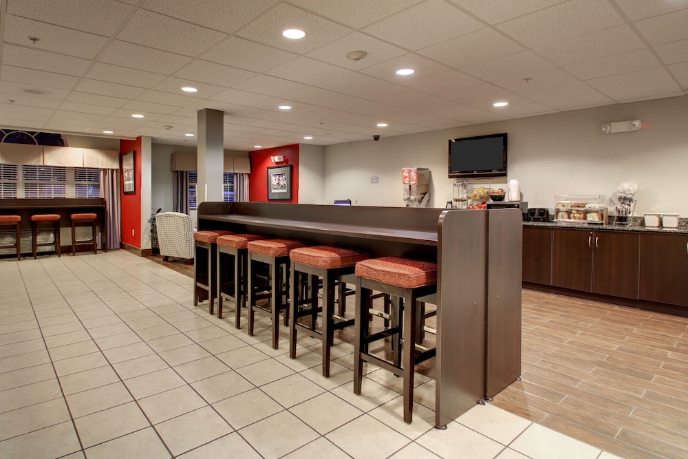 Microtel Inn & Suites Tuscaloosa Near University - photo 11