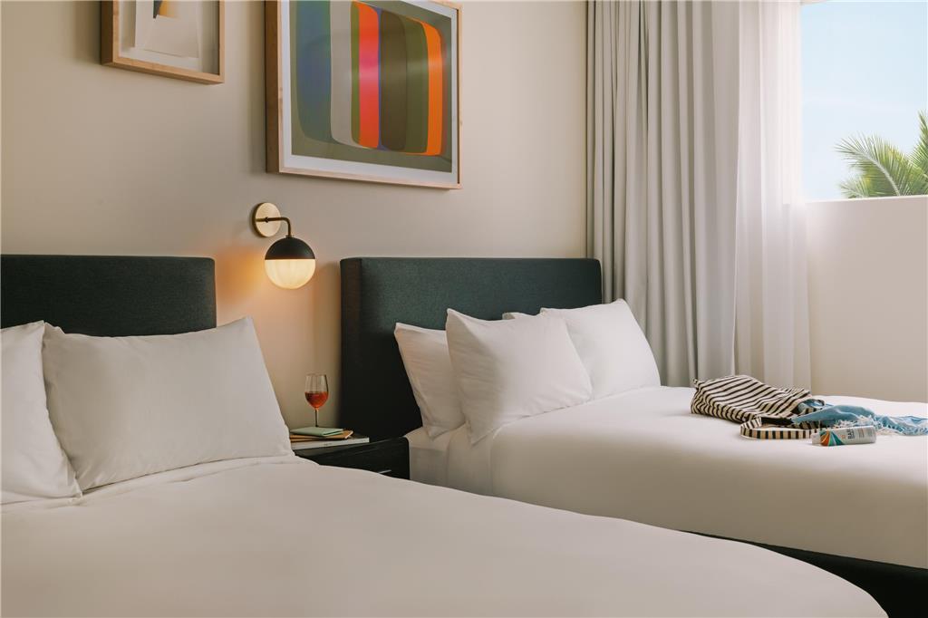 Kenmore Village Hotel South Beach - photo 14