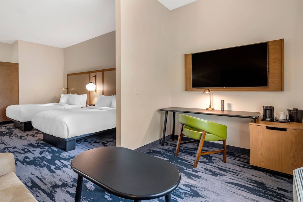Fairfield Inn & Suites by Marriott Helen - photo 42