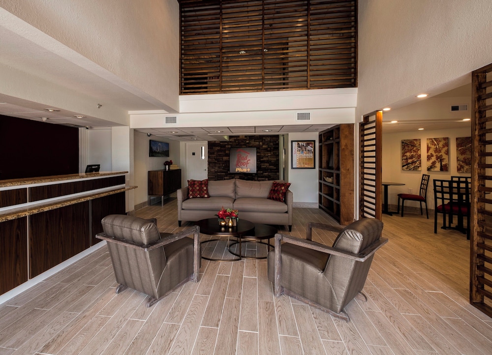 Red Roof Inn PLUS Houston Energy Corridor - photo 4