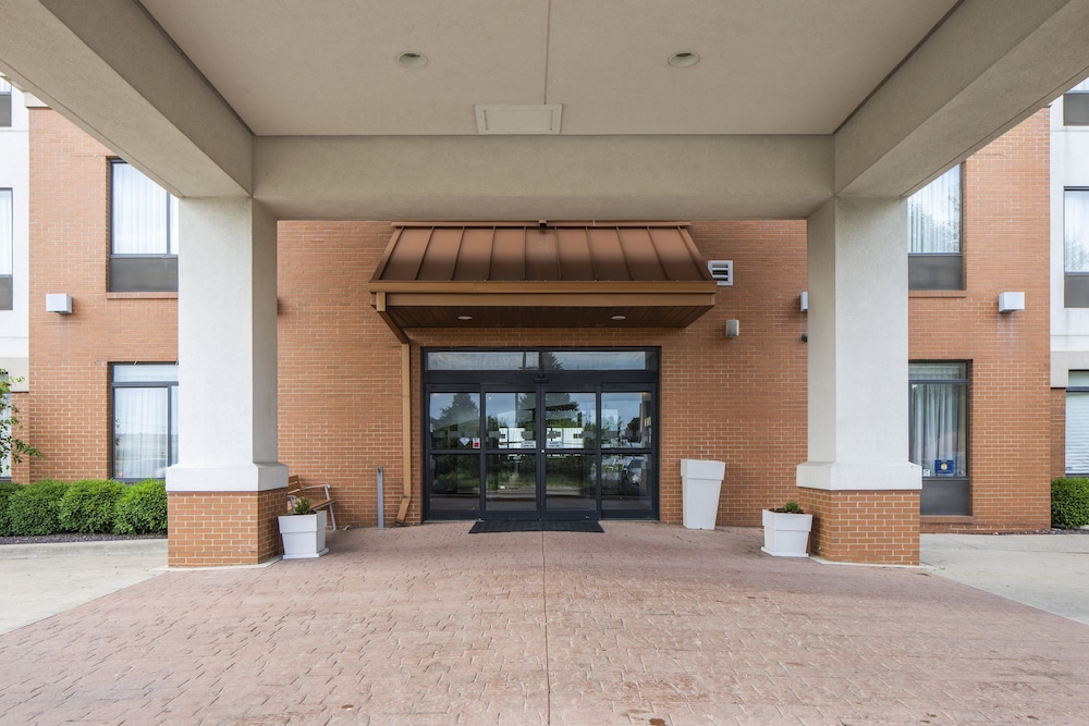 Holiday Inn Express Bloomington West by IHG - photo 36