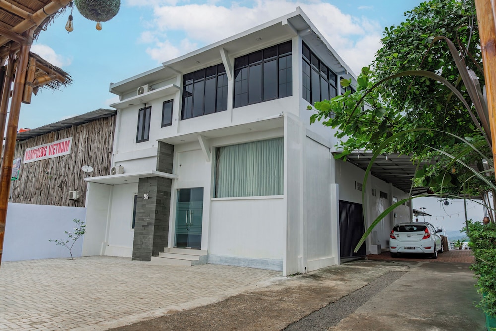 Hotel O Tebing Vieatnam in Bandar Lampung, Indonesia