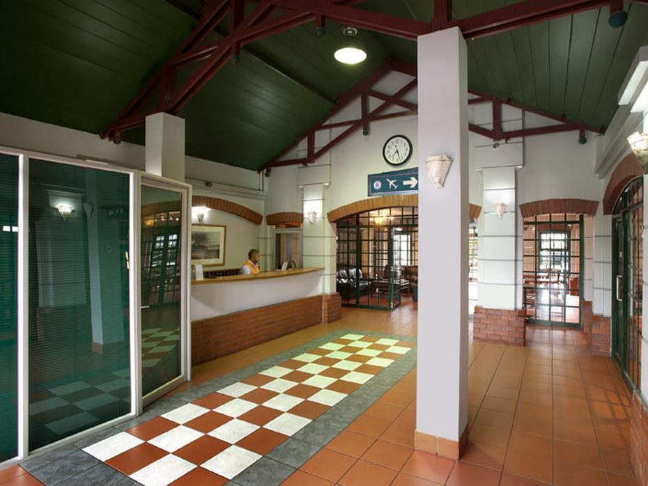 Train Lodge