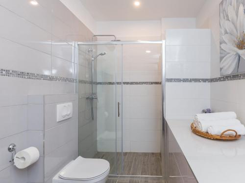 Big Terrace Apartment Studio with Terrace and City View First floor