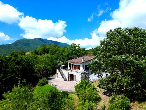 Casa del Bosco Vista mozzafiato & Parco 4 ettari — 4-Star Luxury Hotel in Bobbio, Italy