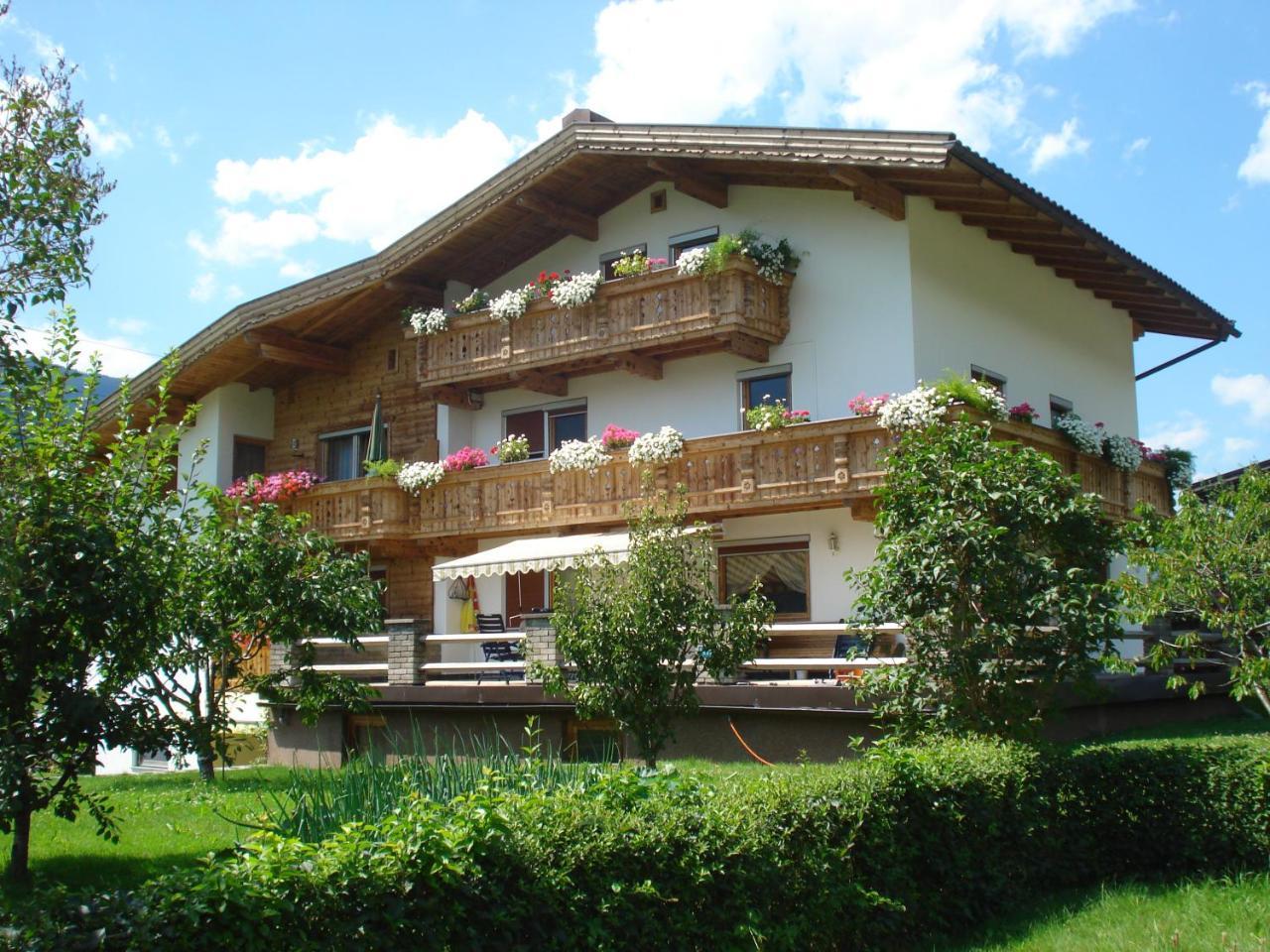 Haus Bianca — 4-Star Luxury Hotel in Stumm, Austria