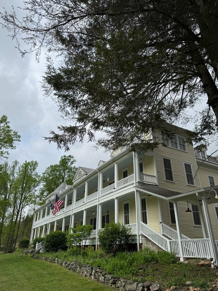 Balsam Mountain Inn in Sylva, United States