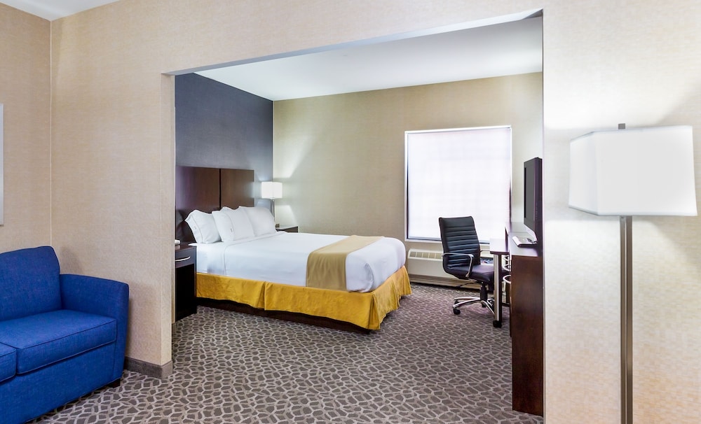 Holiday Inn Express Hotel & Suites Mt. Holly by IHG - photo 25