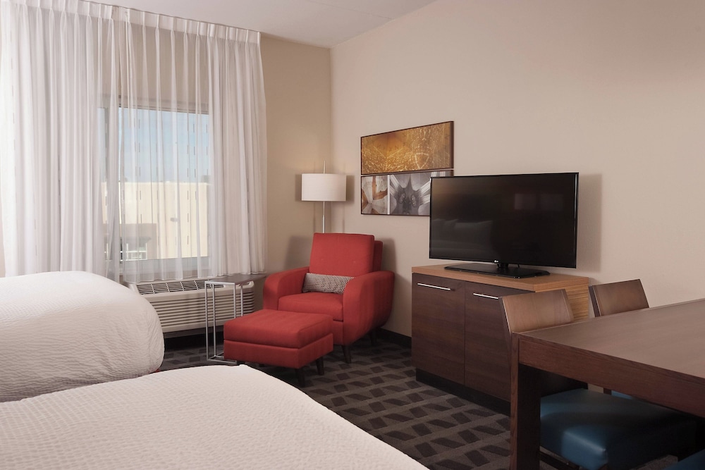 TownePlace Suites Charleston Airport Convention Center - photo 14