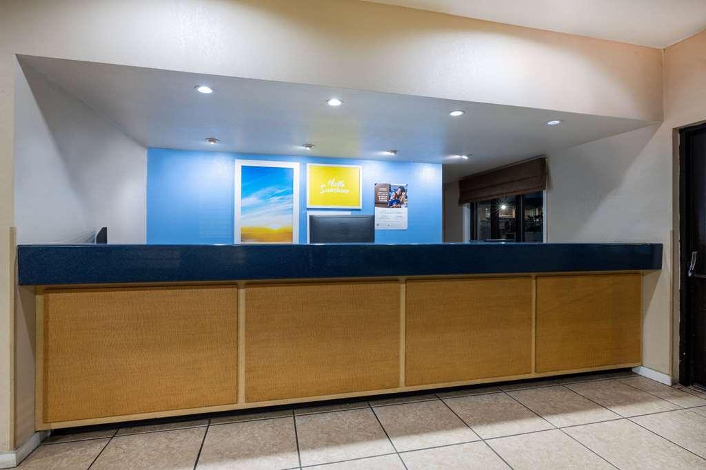 Days Inn by Wyndham Roswell - photo 7