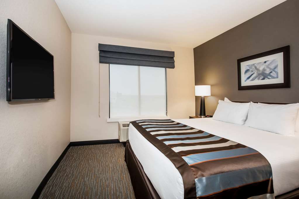 Wingate by Wyndham Denver Airport - photo 12