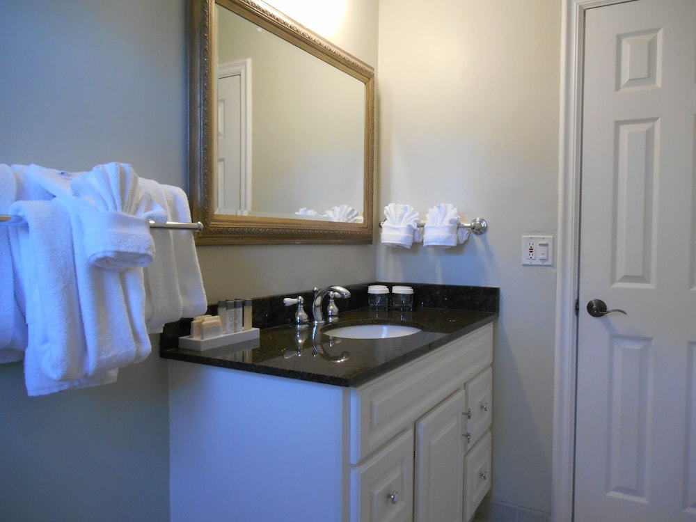 Carmel Bay View Inn - photo 31