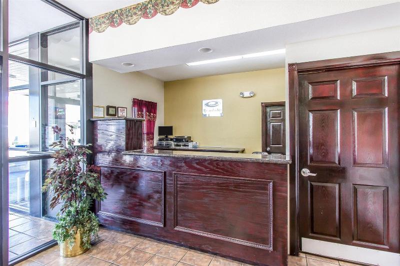Americas Best Value Inn Norman University Oklahoma - photo 11