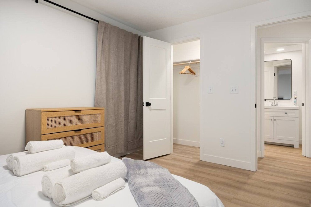 The Silo 2 1BD Stylish Comfort — Morton — photo 3