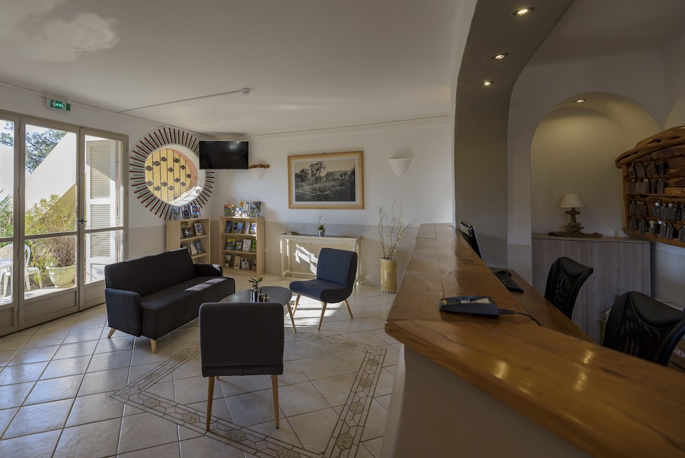 Hotel Residence U Paesolu — 4-Star Luxury Hotel in Zonza, France