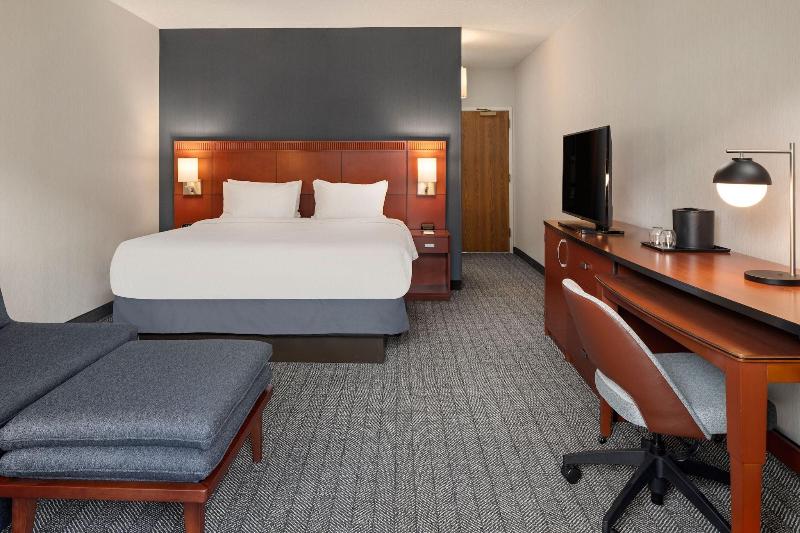 Courtyard Chicago Waukegan Gurnee - photo 64