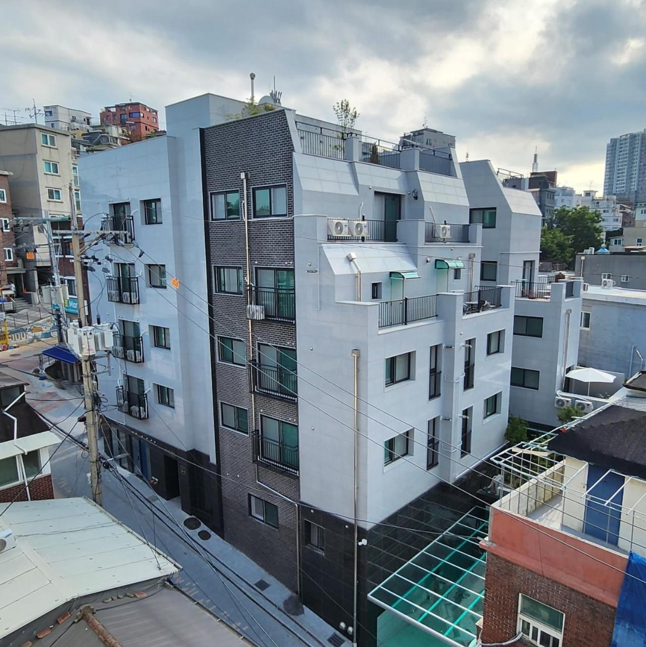 Stay Andante 3Br 3Min Walk From Seoul Station Ac In All Rooms #공항철도 #공항버스 — 4-Star Luxury Hotel in Seoul, South Korea