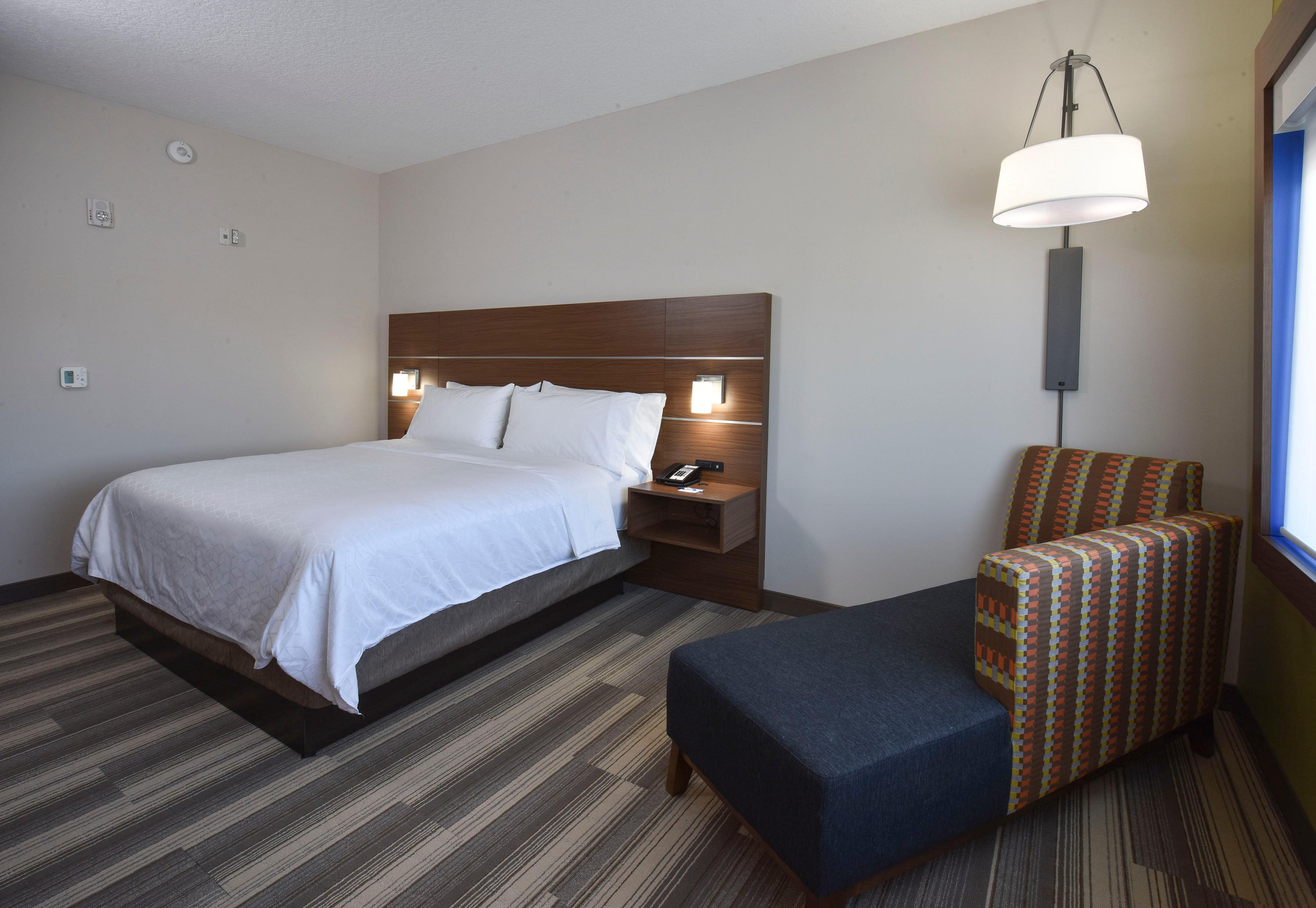 Holiday Inn Express & Suites Orlando Southeast by IHG - photo 87