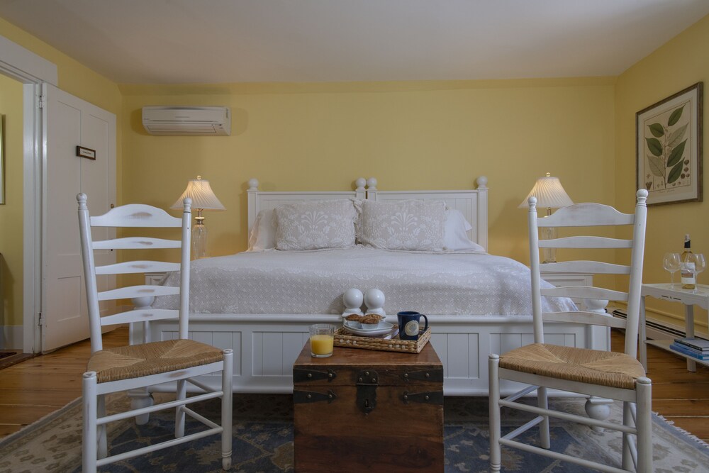 Liberty Hill Inn - photo 33