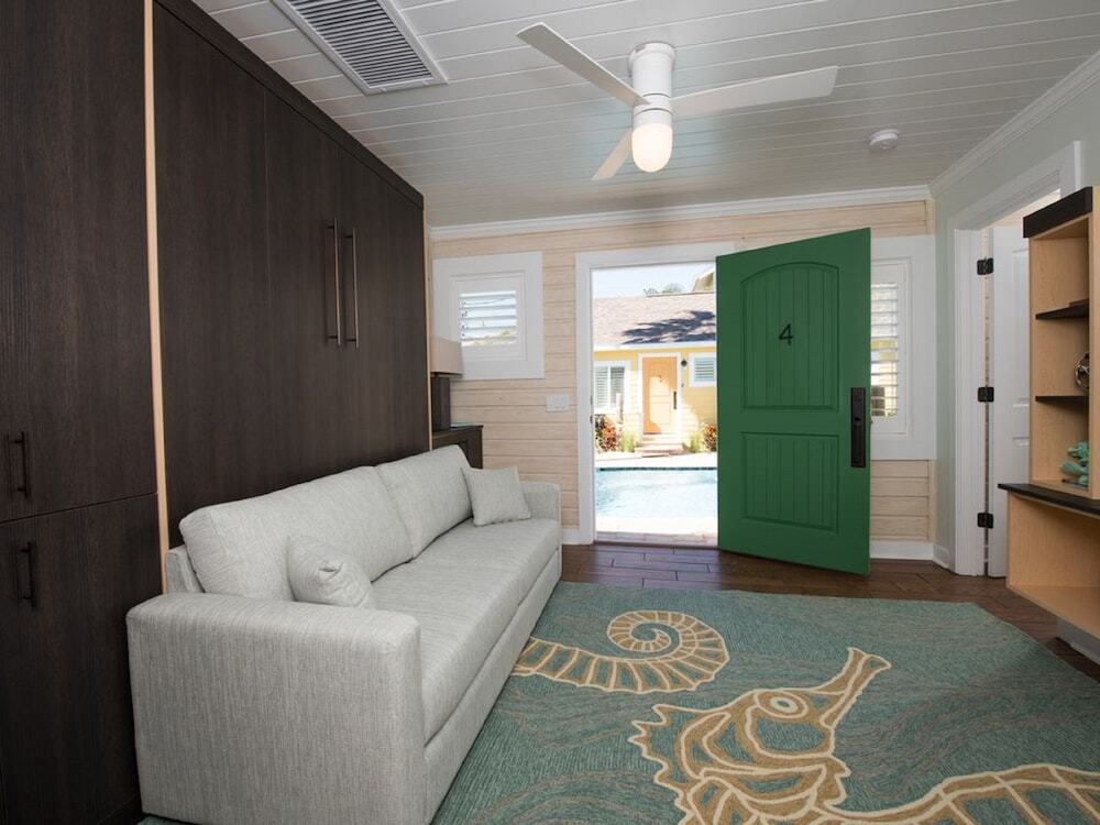6West Beach Cottages - photo 5