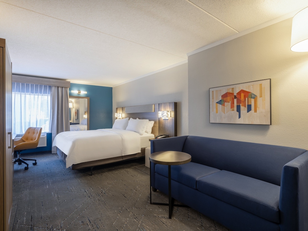 Holiday Inn Express Greensboro I 40 at Wendover an Ihg Hotel - photo 17